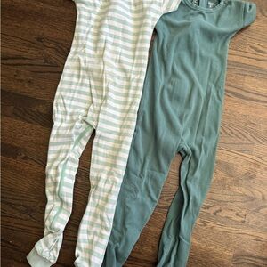 Little Keeper Sleeper back zip, escape proof pajamas - size 6/6x
